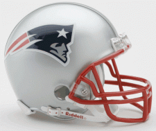 New England Patriots 2000-Present Replica Mini Helmet by Riddell